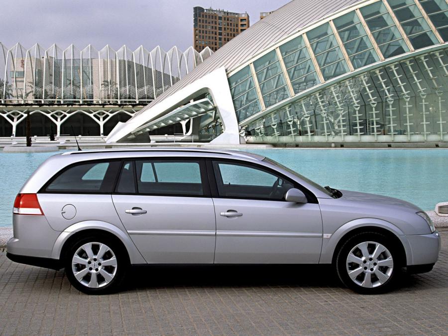  Opel Vectra Combi 2002 года  (фото 25 из 28)